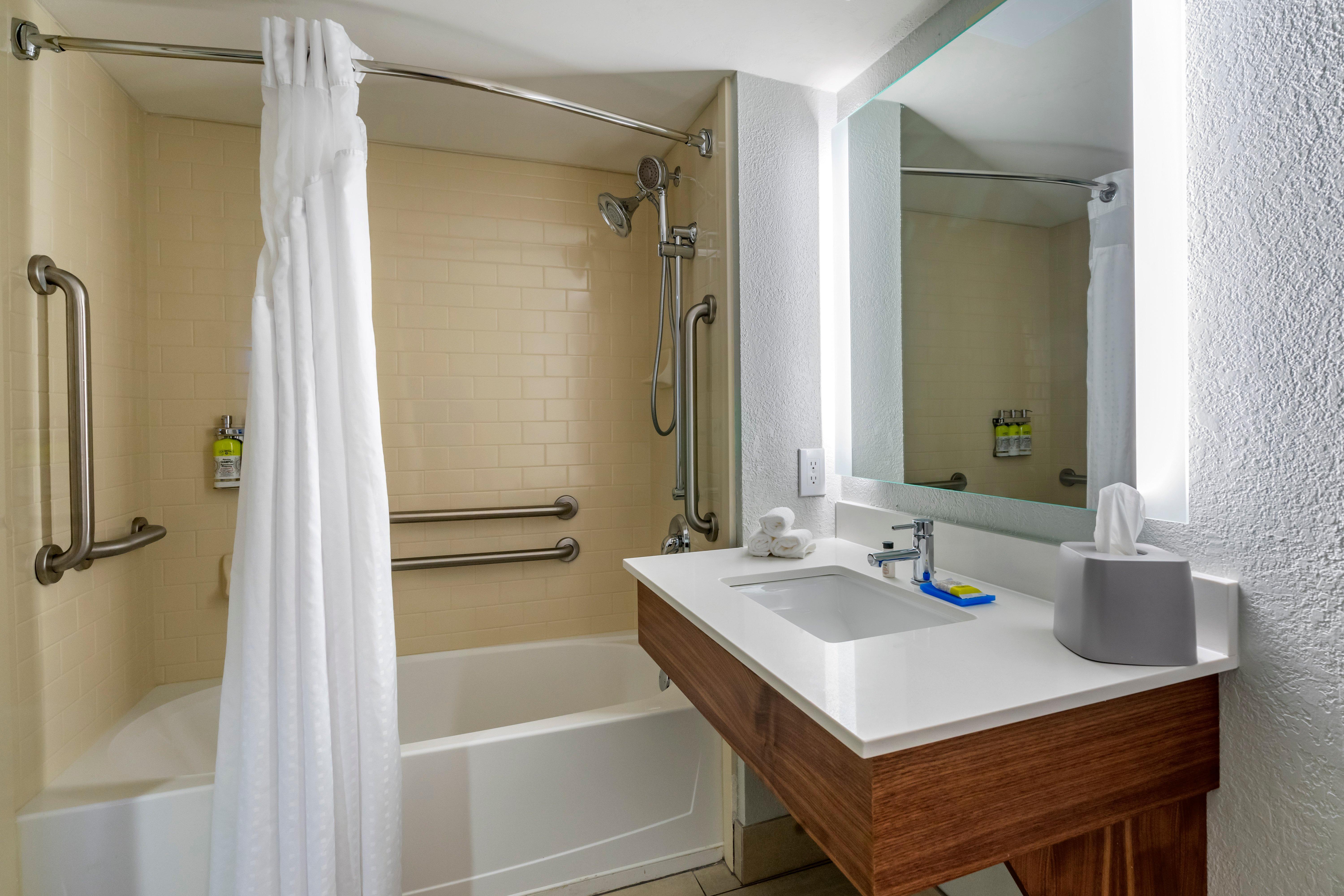 Express Cape Coral-fort Myers Area By Ihg Cape Coral