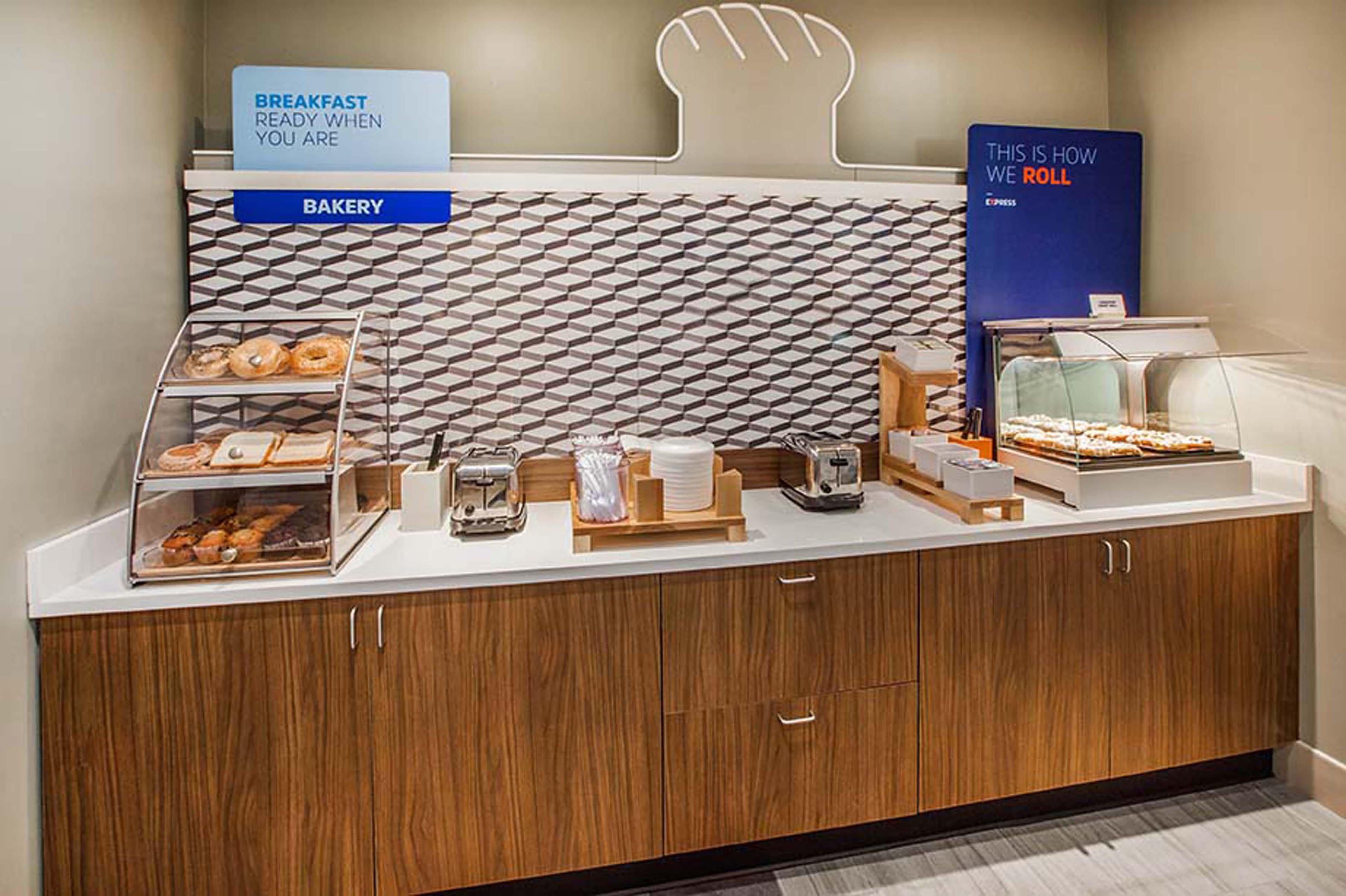 Express Cape Coral-fort Myers Area By Ihg Hotel Cape Coral