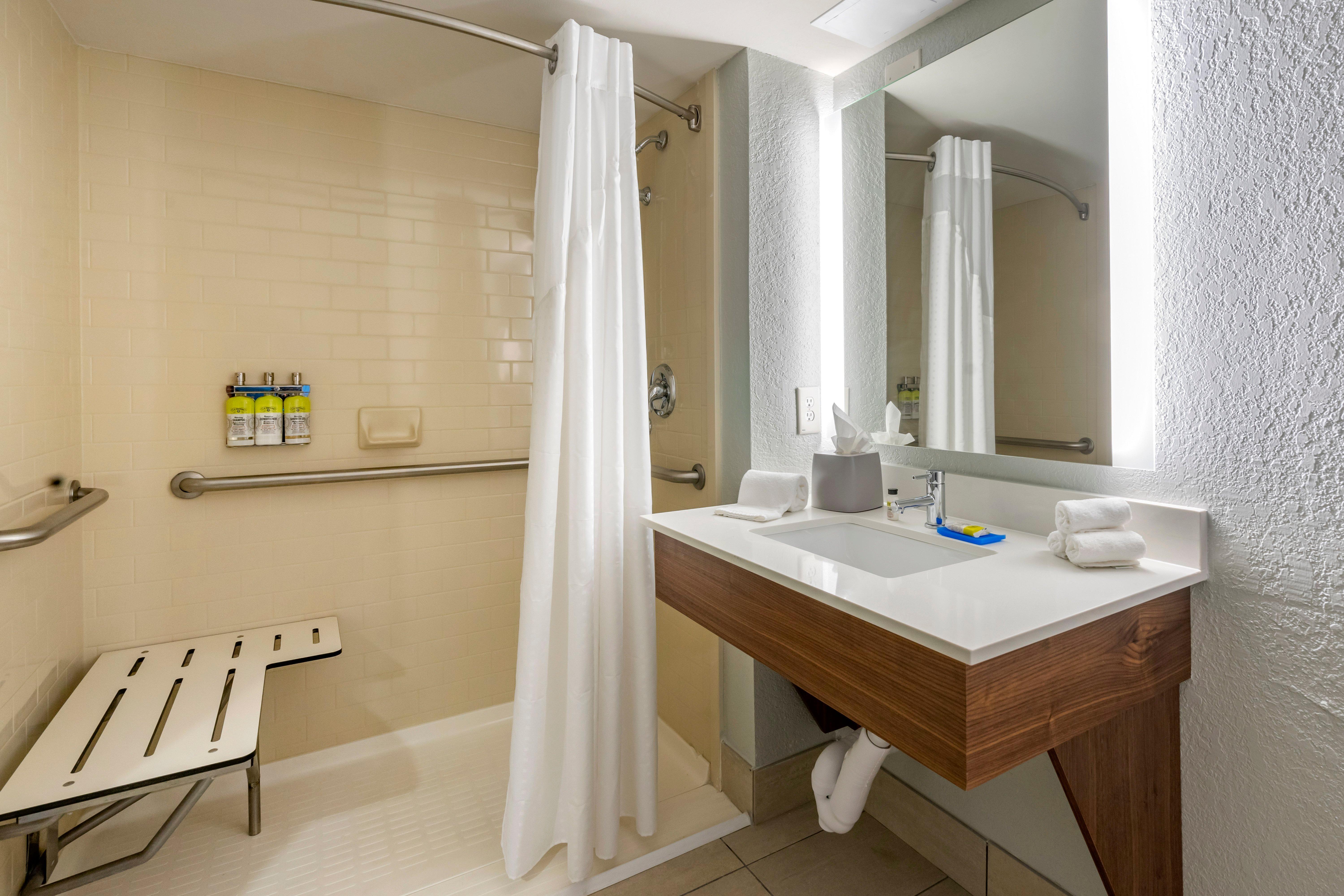 Express Cape Coral-fort Myers Area By Ihg 3*