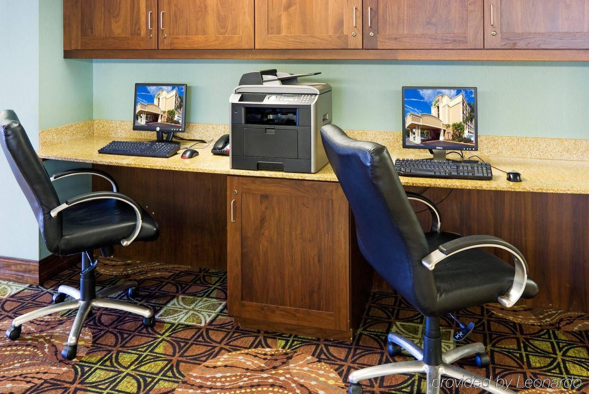 Hotel Express Cape Coral-fort Myers Area By Ihg