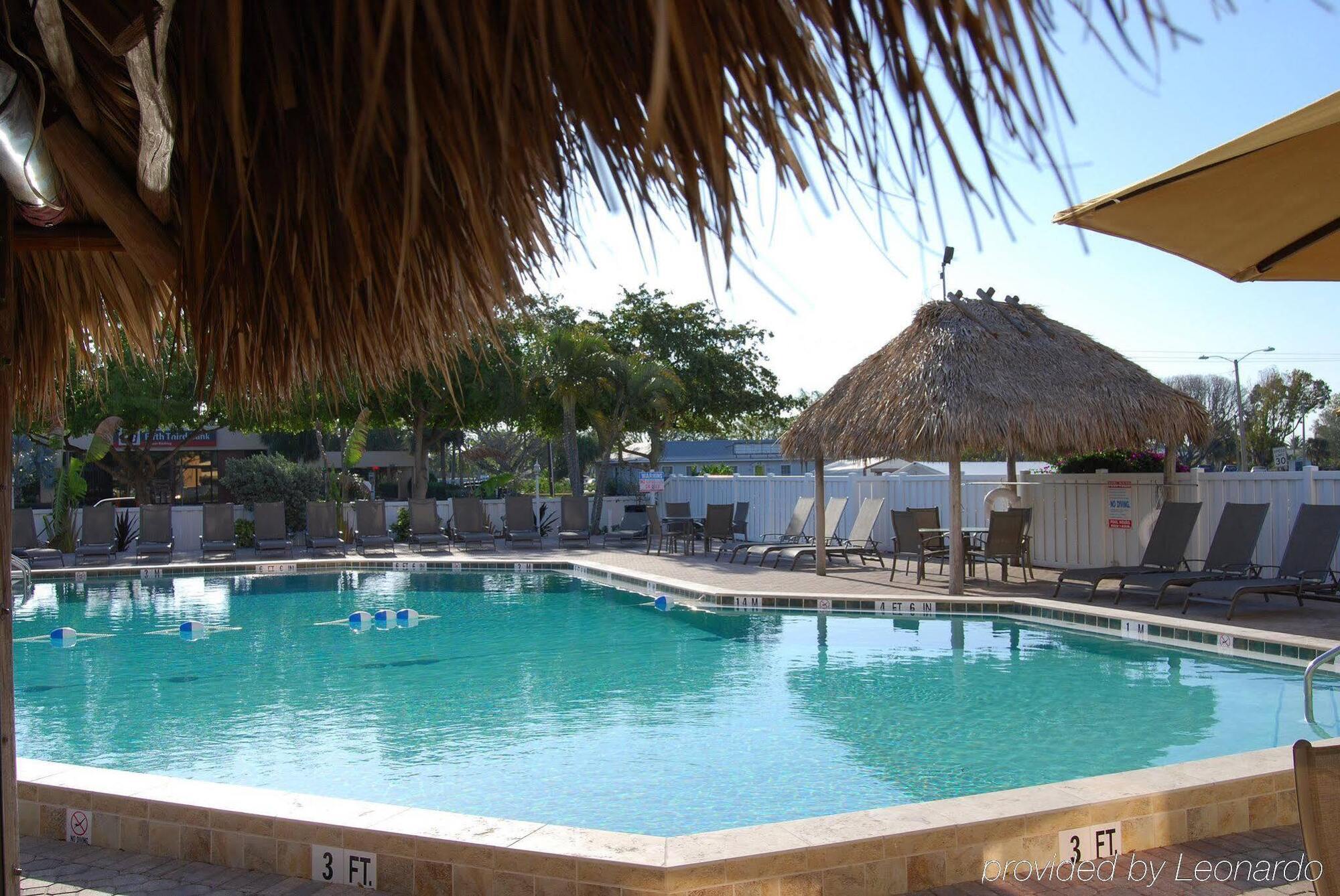 Hotel Express Cape Coral-fort Myers Area By Ihg 3*